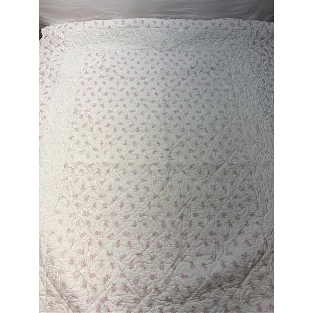 Yves Delorme Twin Size Pink Floral Eglantine Scallop‎ Quilt Coverlet Sham Cotton